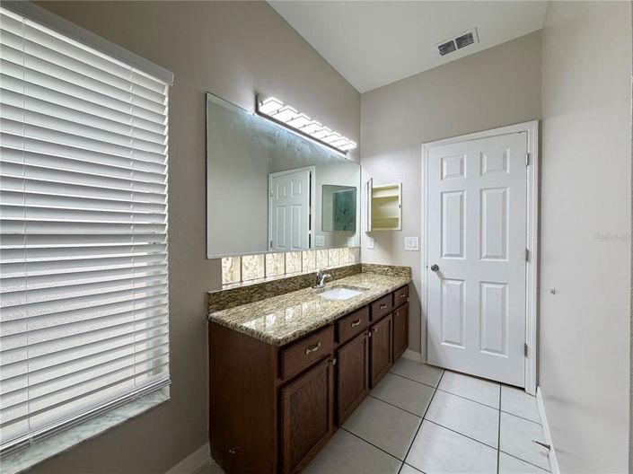 Image No.19-3 Bed House for sale