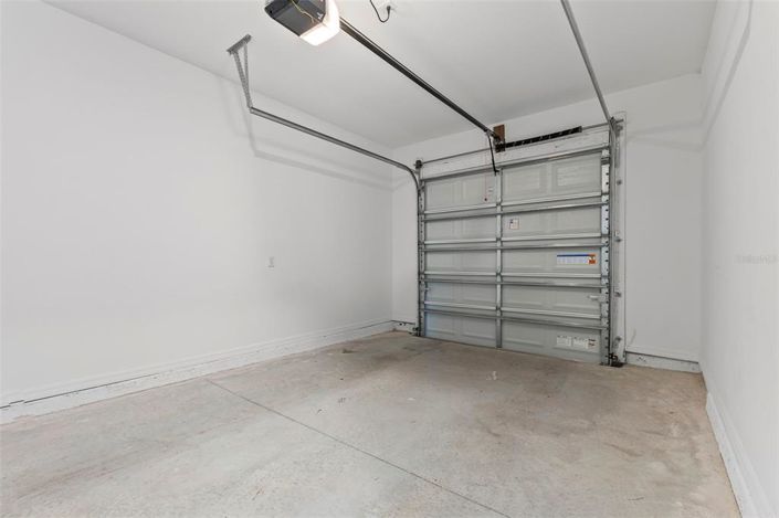 Image No.25-3 Bed Townhouse for sale