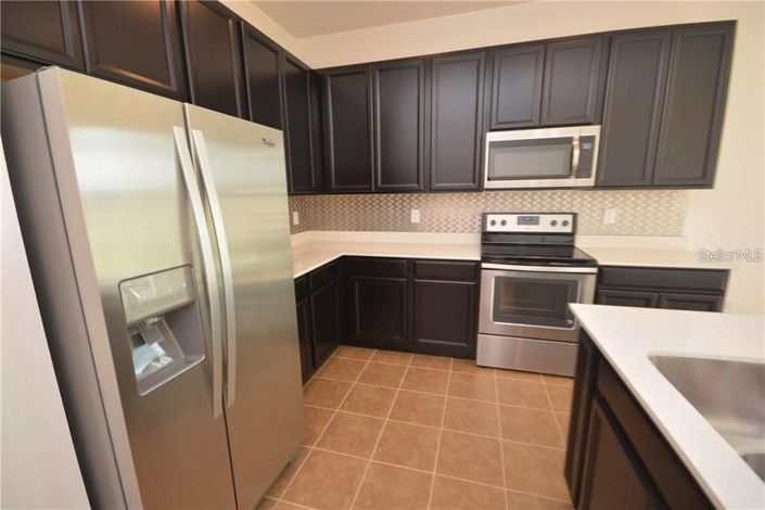 Image No.2-4 Bed House for sale