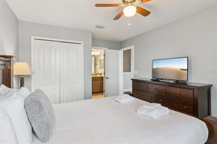 Image No.21-6 Bed House for sale