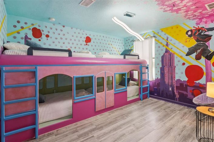 Image No.27-6 Bed House for sale