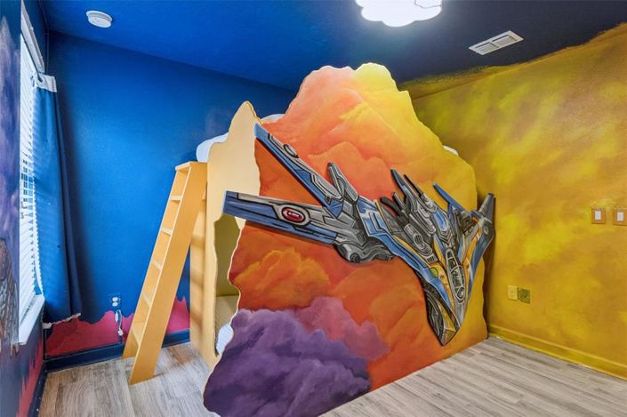 Image No.28-6 Bed House for sale