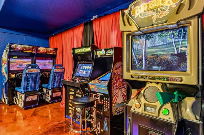 Image No.43-6 Bed House for sale