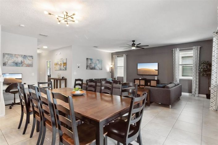 Image No.7-6 Bed House for sale