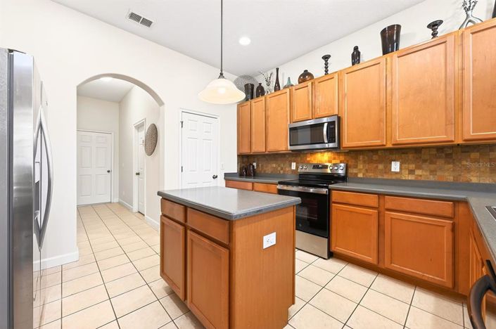 Image No.16-5 Bed House for sale