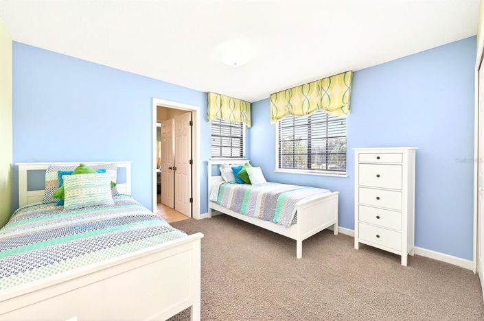 Image No.33-5 Bed House for sale