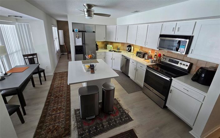 Image No.15-3 Bed House for sale