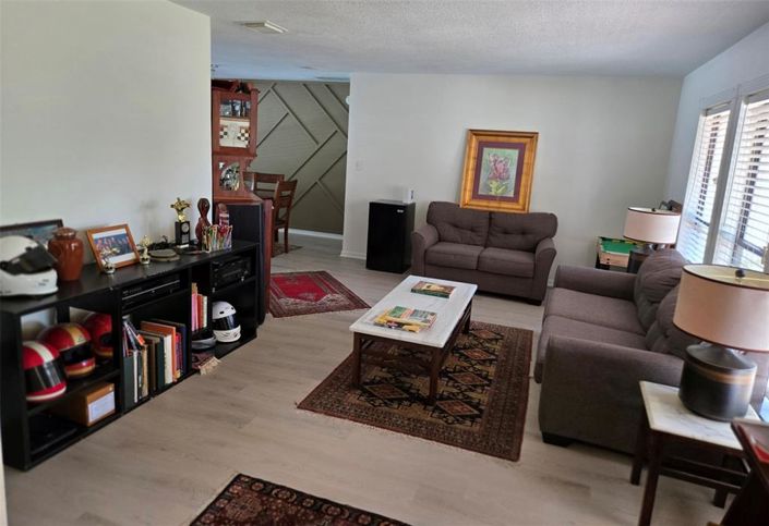 Image No.2-3 Bed House for sale