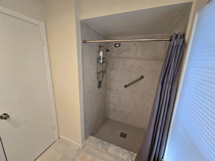 Image No.27-3 Bed House for sale