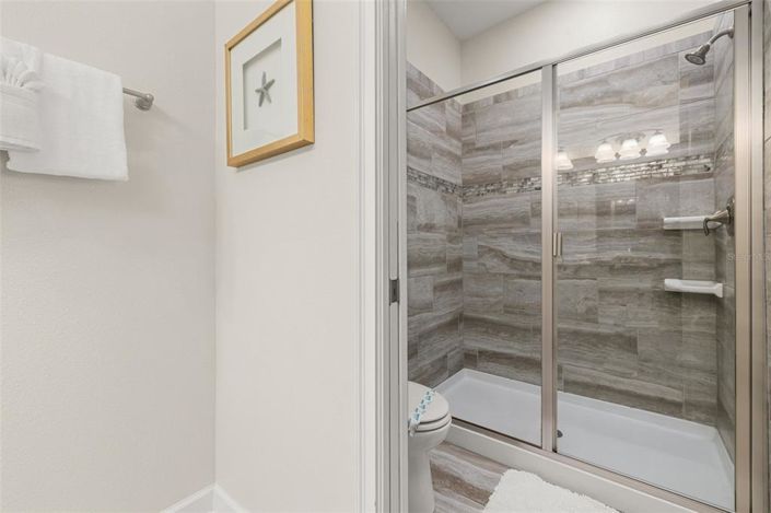 Image No.13-6 Bed House for sale