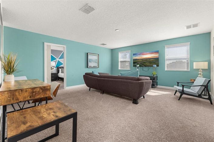 Image No.19-6 Bed House for sale