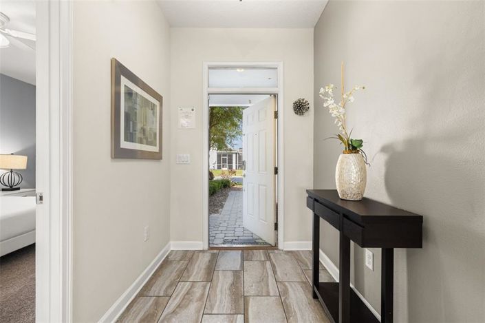 Image No.3-6 Bed House for sale