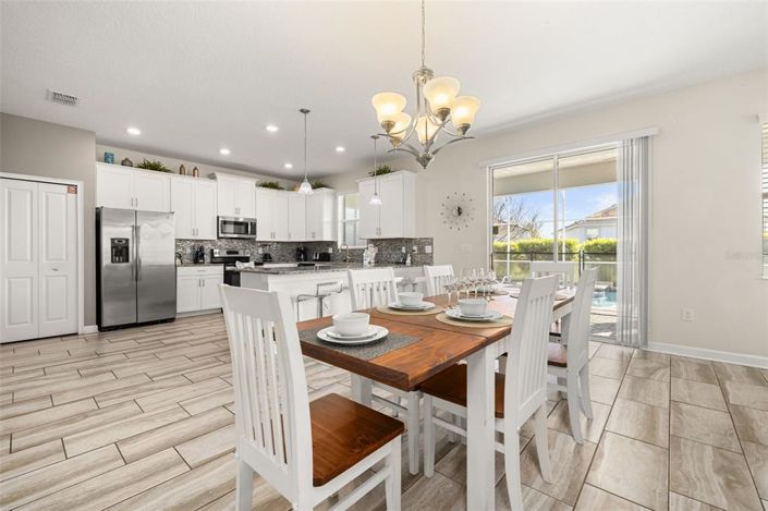 Image No.8-6 Bed House for sale