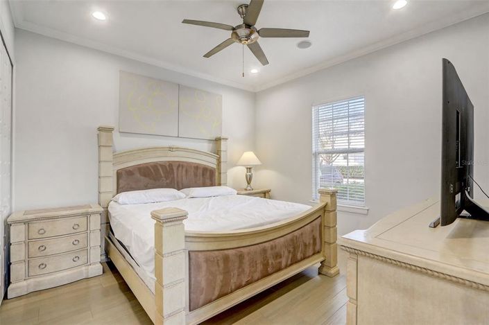 Image No.12-3 Bed Townhouse for sale