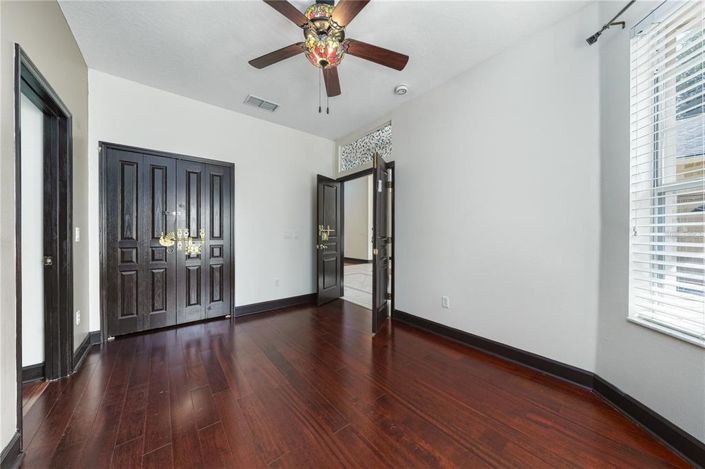 Image No.15-5 Bed House for sale