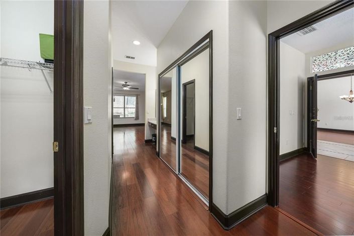 Image No.23-5 Bed House for sale