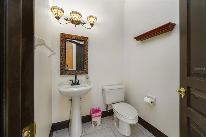 Image No.26-5 Bed House for sale