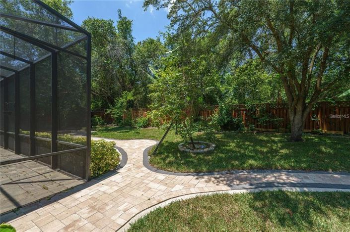 Image No.44-5 Bed House for sale