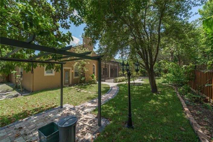 Image No.46-5 Bed House for sale