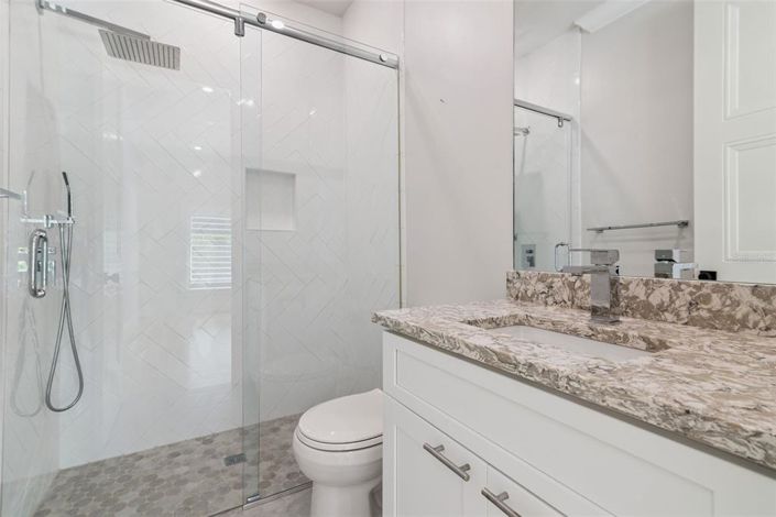 Image No.10-3 Bed House for sale