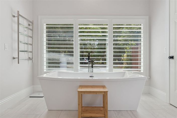 Image No.9-3 Bed House for sale