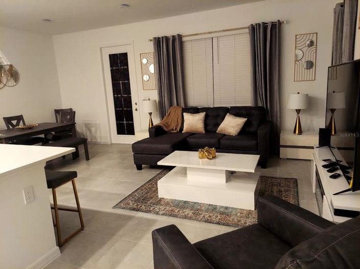 Image No.8-3 Bed Apartment for sale