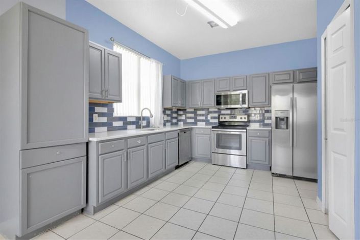 Image No.6-4 Bed House for sale