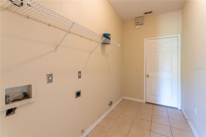 Image No.20-4 Bed House for sale