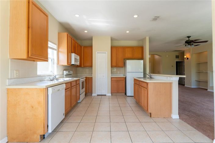 Image No.6-4 Bed House for sale