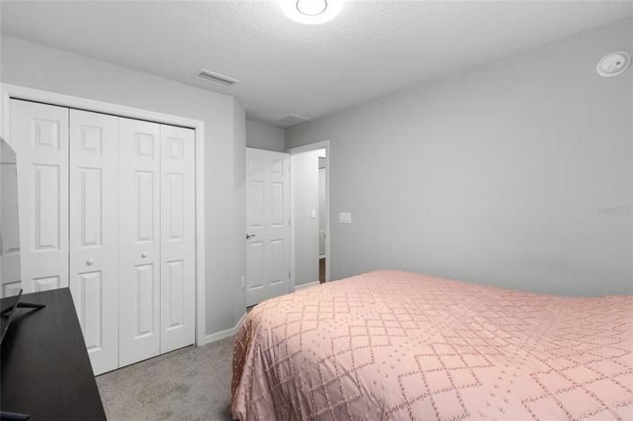 Image No.19-4 Bed House for sale