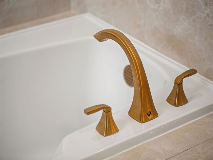 Image No.29-4 Bed House for sale