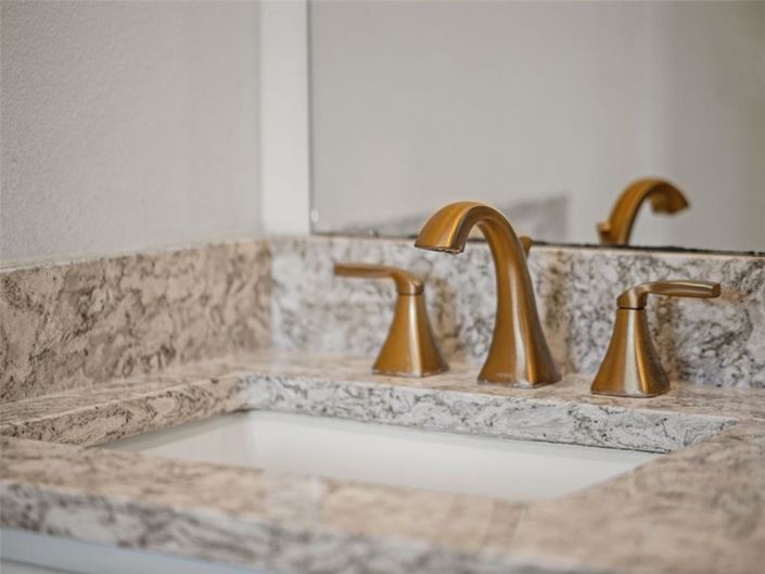 Image No.33-4 Bed House for sale