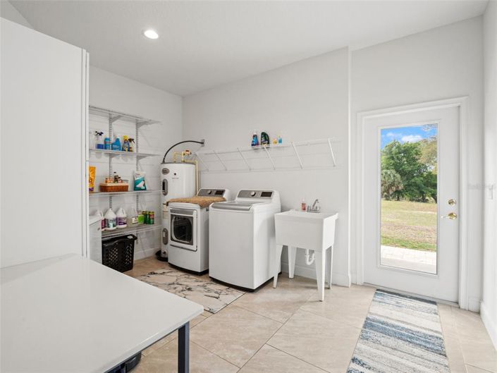 Image No.37-4 Bed House for sale