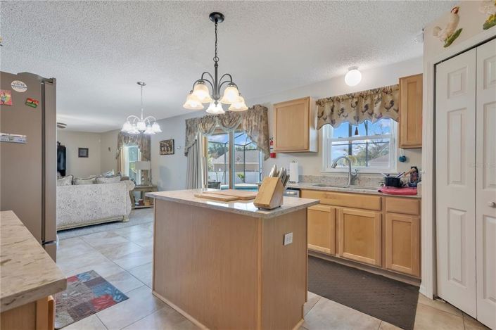 Image No.12-4 Bed House for sale