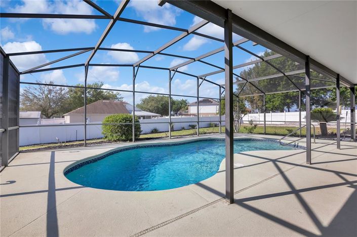 Image No.26-4 Bed House for sale