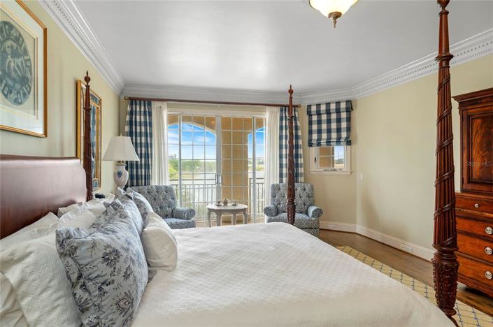 Image No.10-3 Bed Apartment for sale