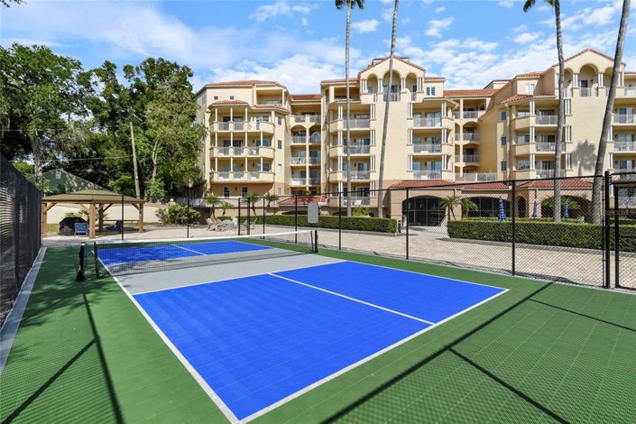 Image No.23-3 Bed Apartment for sale