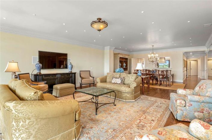 Image No.3-3 Bed Apartment for sale