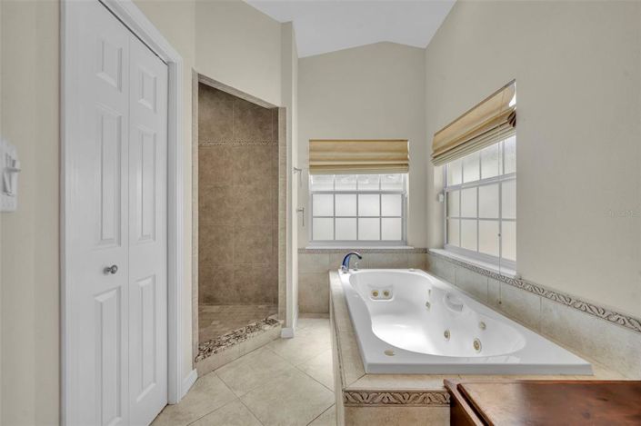 Image No.23-4 Bed House for sale