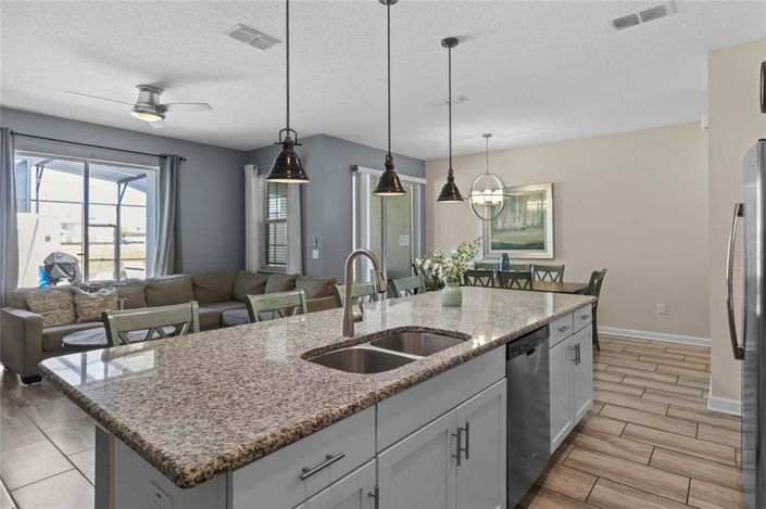 Image No.5-4 Bed Townhouse for sale