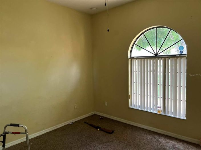 Image No.10-3 Bed House for sale