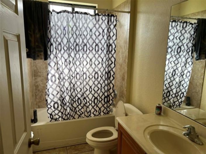 Image No.12-3 Bed House for sale