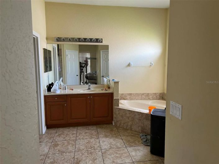 Image No.16-3 Bed House for sale