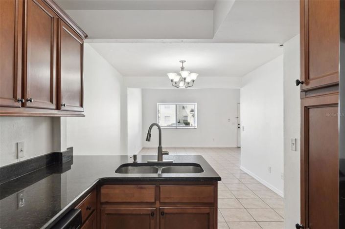 Image No.9-Maison de ville de 3 chambres à vendre à Saint John