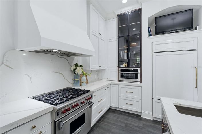 Image No.17-4 Bed House for sale