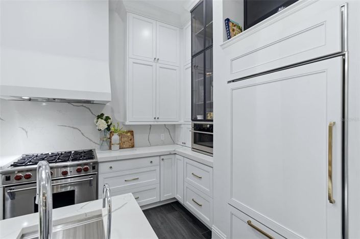 Image No.18-4 Bed House for sale