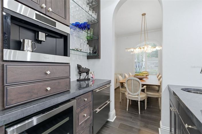 Image No.19-4 Bed House for sale