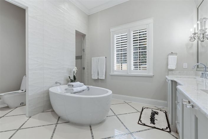 Image No.40-4 Bed House for sale