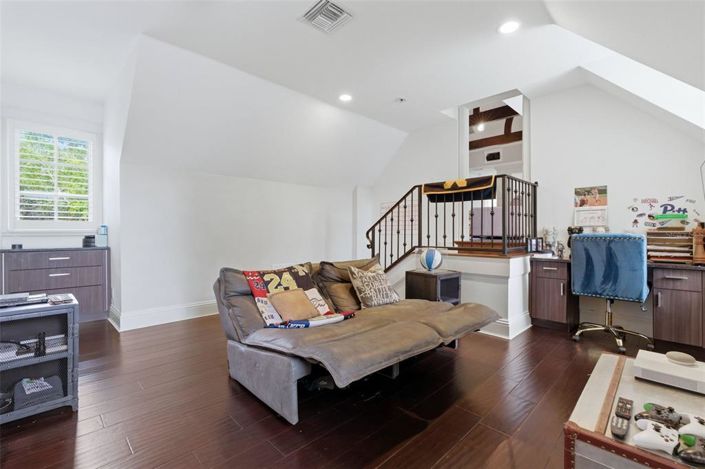 Image No.57-4 Bed House for sale