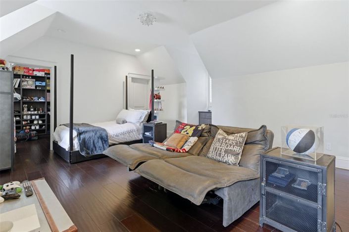 Image No.58-4 Bed House for sale